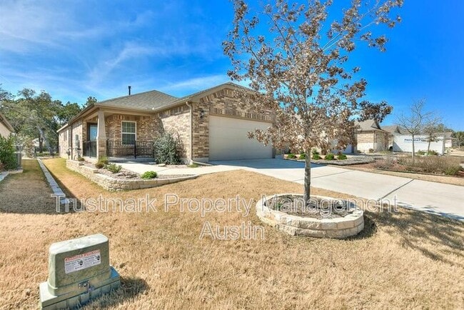 Building Photo - 220 Comal Ln