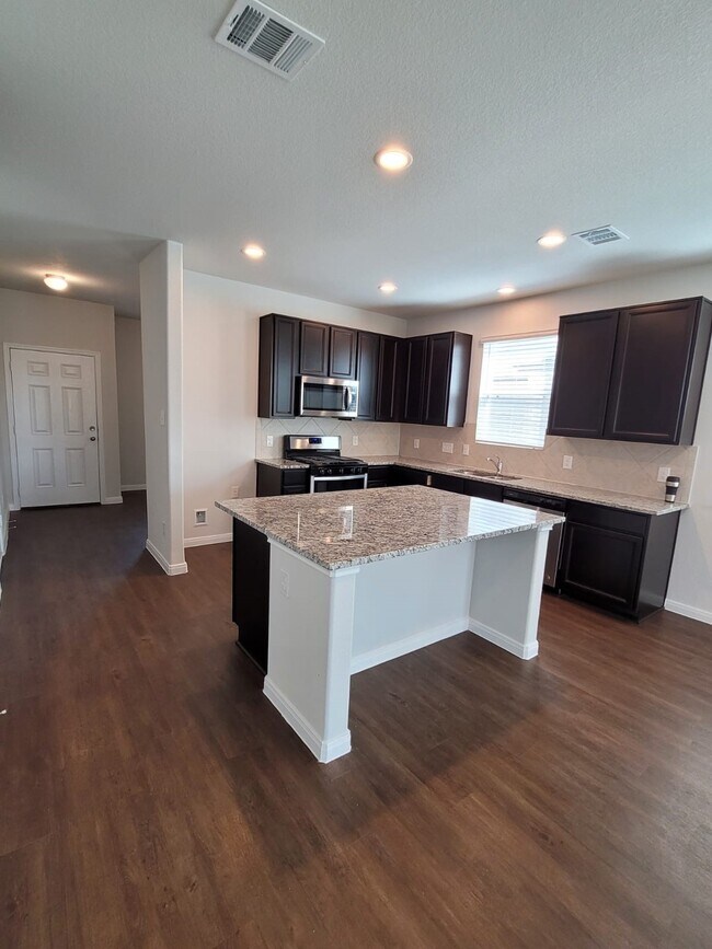 Building Photo - 4325 McGregor Blf Ln