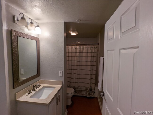 Building Photo - 9116 SW 51st Rd