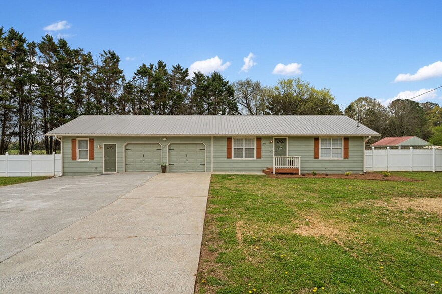 Building Photo - 277 Milam Bridge Rd SW