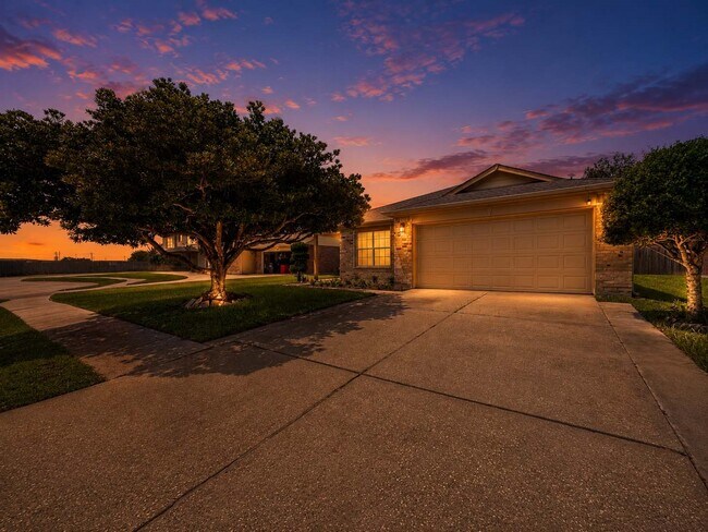 Building Photo - 3209 Wheatmeadow Ct