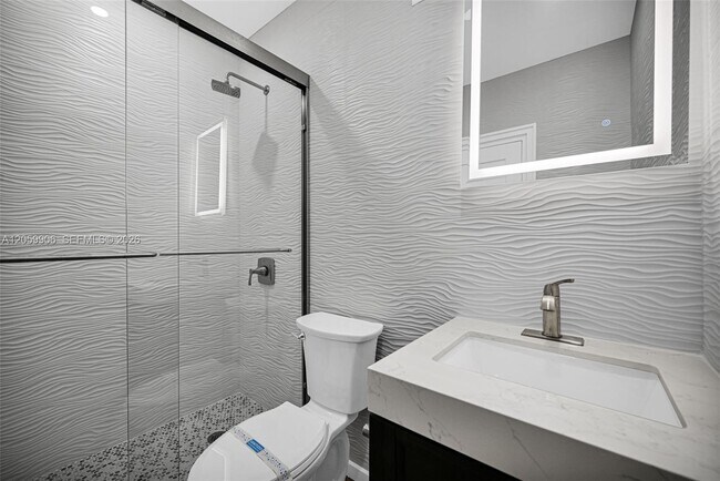 Building Photo - 2451 Brickell Ave
