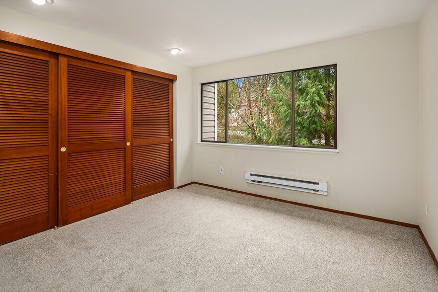 Master Bed room - 19805 15th Ave NE