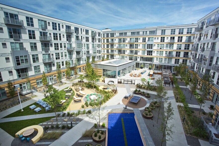 Building Photo - 2626 Tunnel Blvd