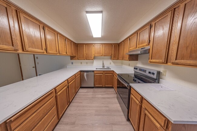 Building Photo - One Level Ranch Home - Three Bedrooms - Updated in 2024