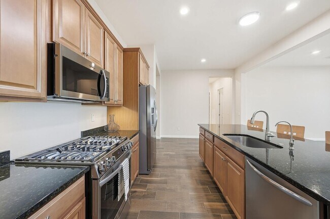 Building Photo - 4897 N 207th Ln