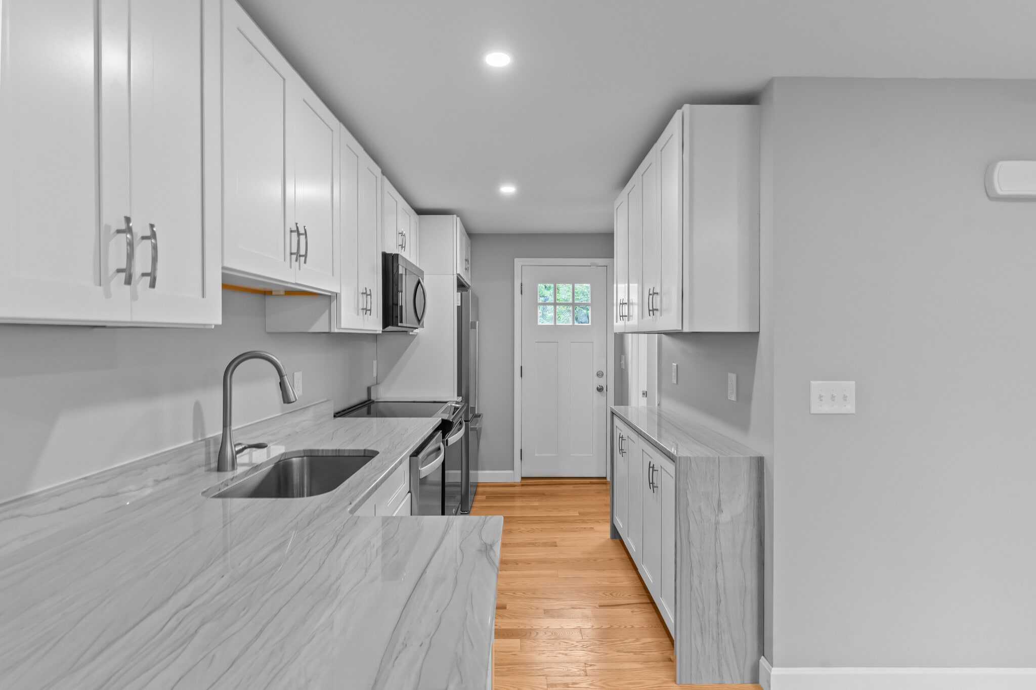 Building Photo - 22 Quimby St