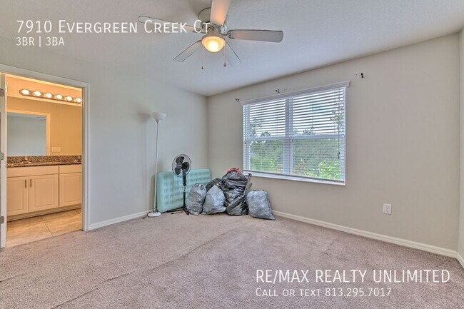 Building Photo - 7910 Evergreen Creek Ct