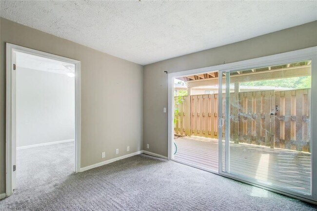 Building Photo - 1301 Parkaire Crossing