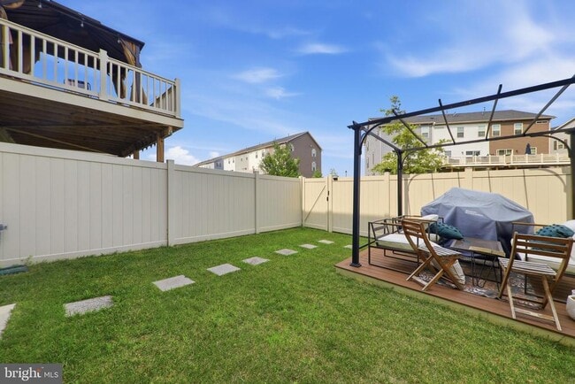 Building Photo - 7234 Bodkin Wy