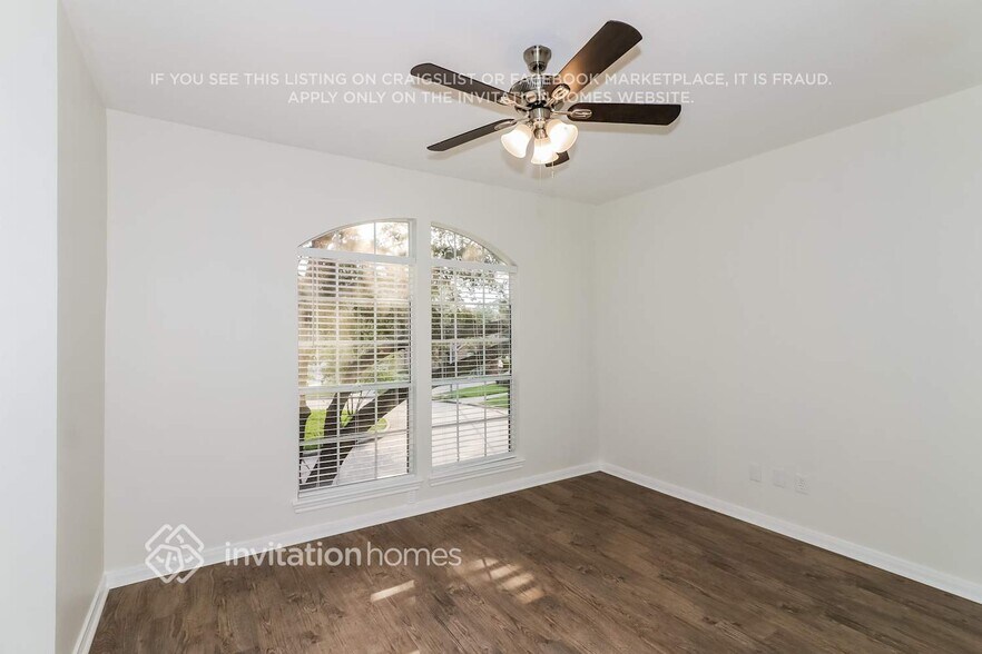 Building Photo - 14910 Summerland Cir