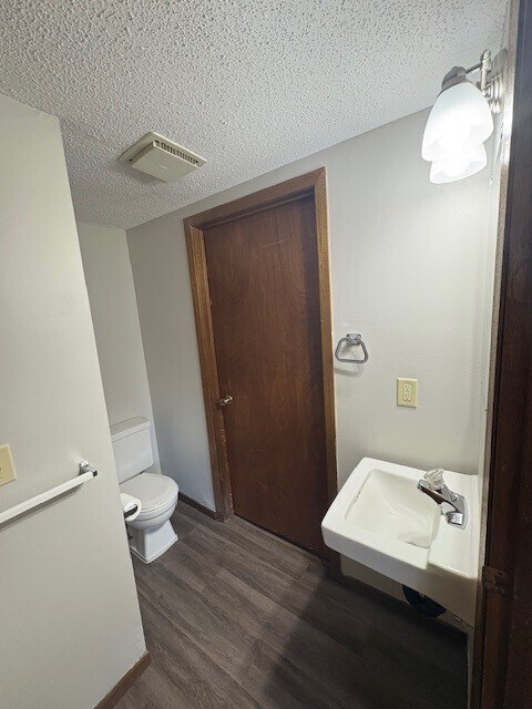 Half Bathroom - 4256 W 124th St