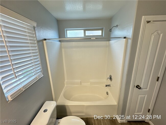 Building Photo - 7728 Vibrant Threads Ct