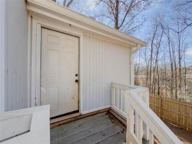 Building Photo - 2317 Ford White Rd