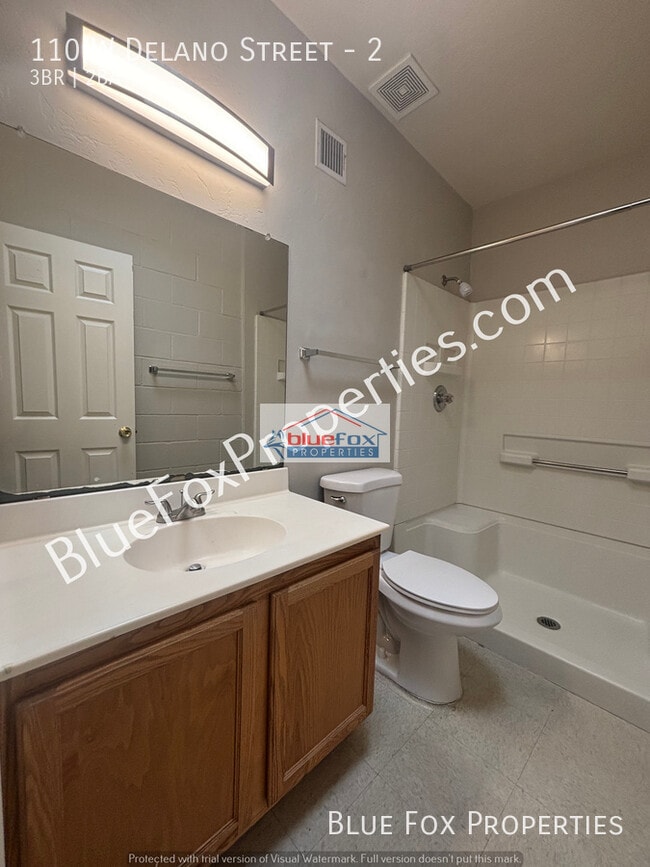 Building Photo - 110 W Delano St