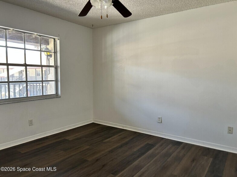 Building Photo - 3051 Sir Hamilton Cir