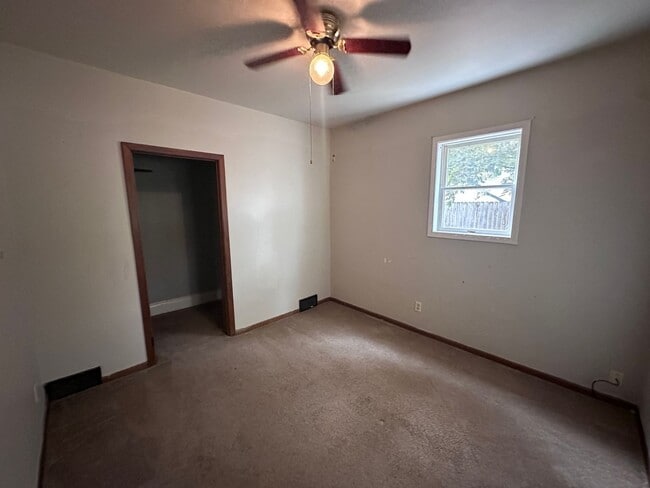 Building Photo - 629/631 Park Avenue