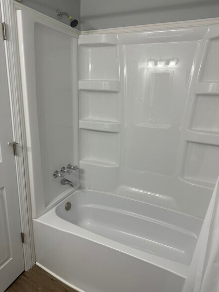 Building Photo - 28331 Greenbriar Way