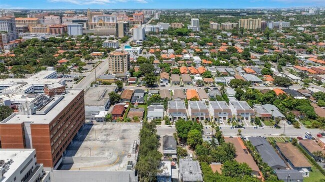 Building Photo - 3675 SW 26th St