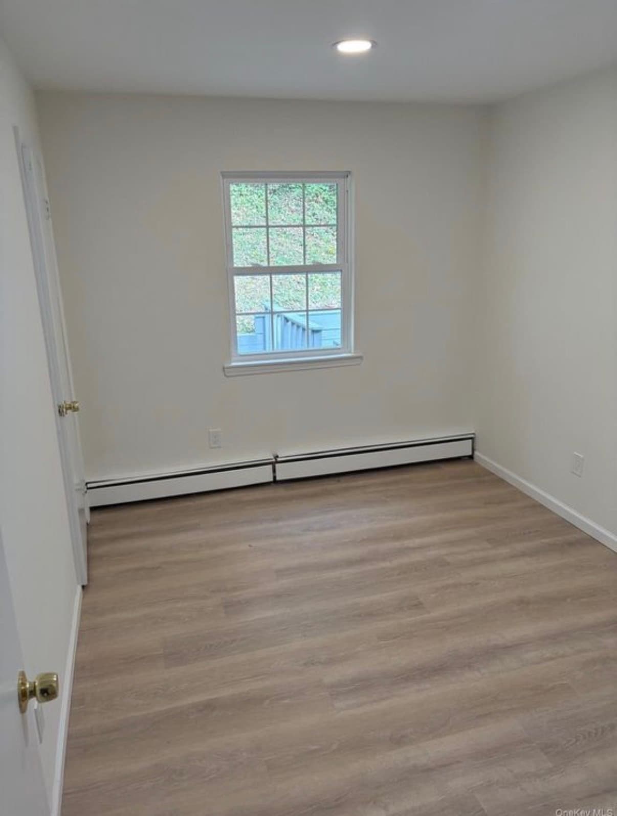 Building Photo - 160 McKay Rd