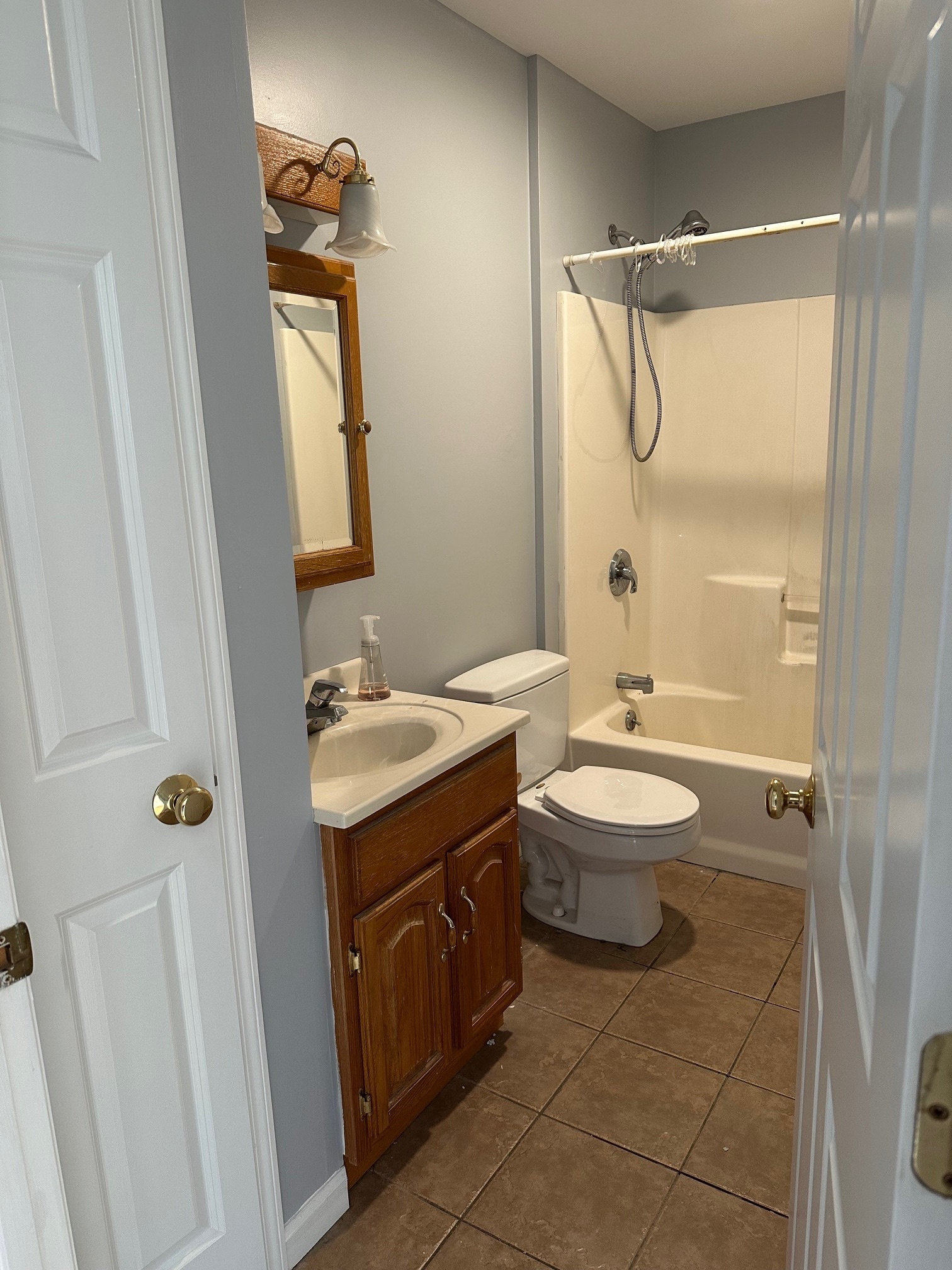 Building Photo - 168 N Main St