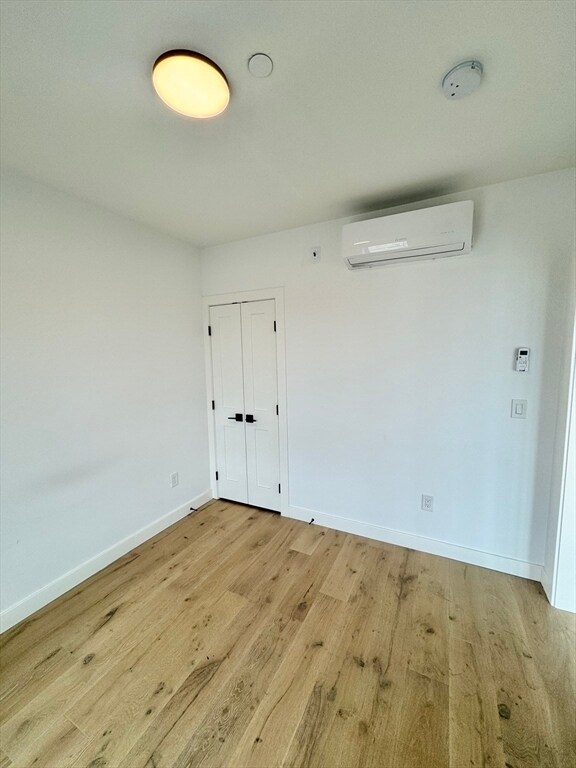 Building Photo - 144 Old Colony Ave