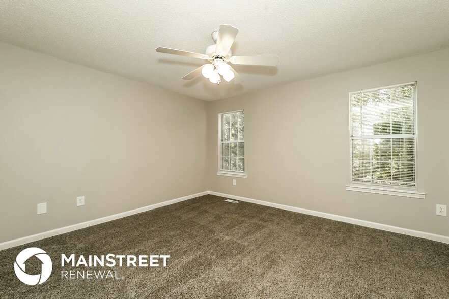 Building Photo - 33 Daisy Ln