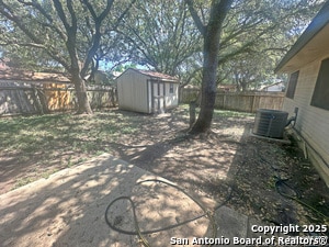 Building Photo - 9515 Brook Green