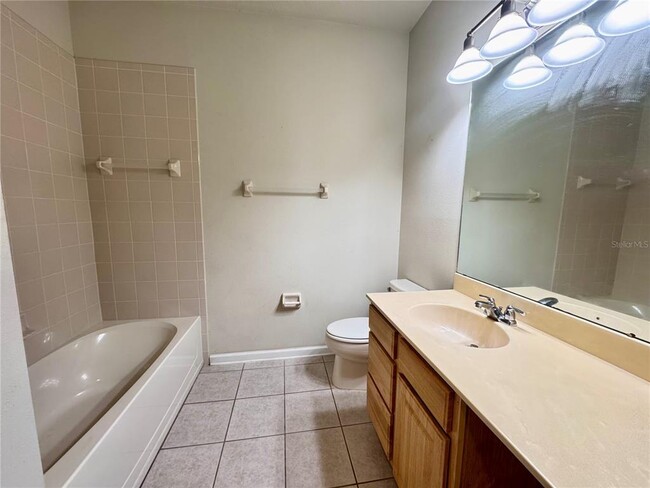 Building Photo - 2257 Kings Palace Dr