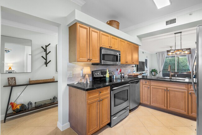 Building Photo - 10307 Heritage Bay Blvd