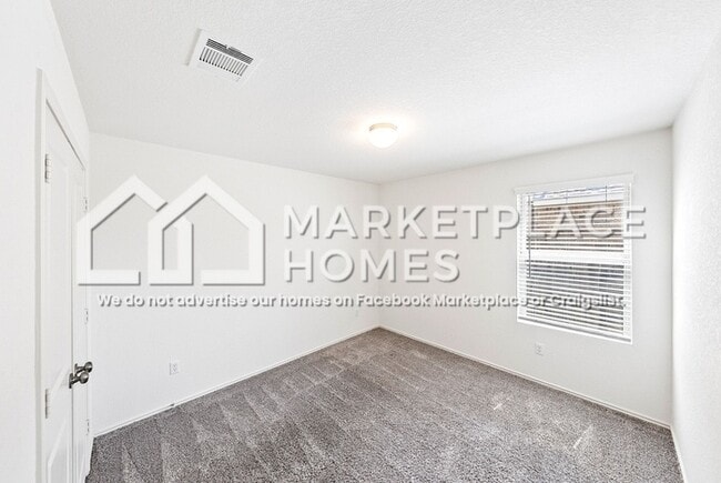 Building Photo - 3416 Pauling Loop
