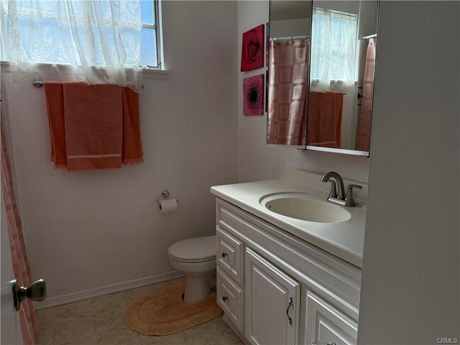 Building Photo - 11543 Swinton Ave