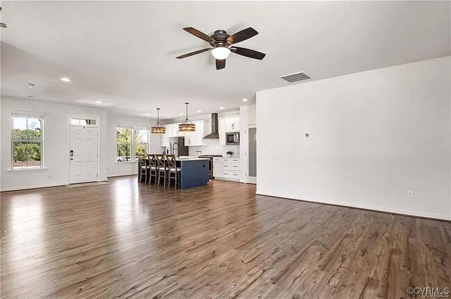 Building Photo - 10801 Porter Park Ln