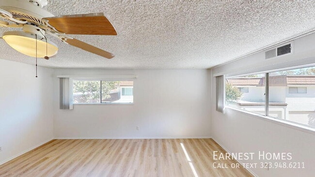 Building Photo - 10464 Larwin Ave