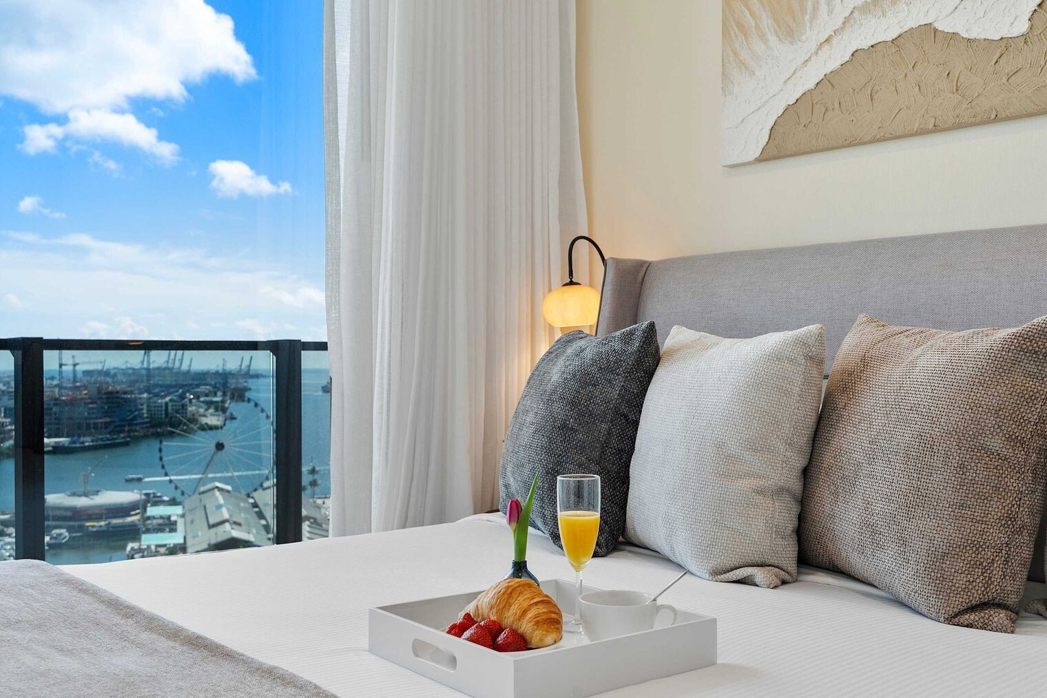 Building Photo - 398 NE 5th St