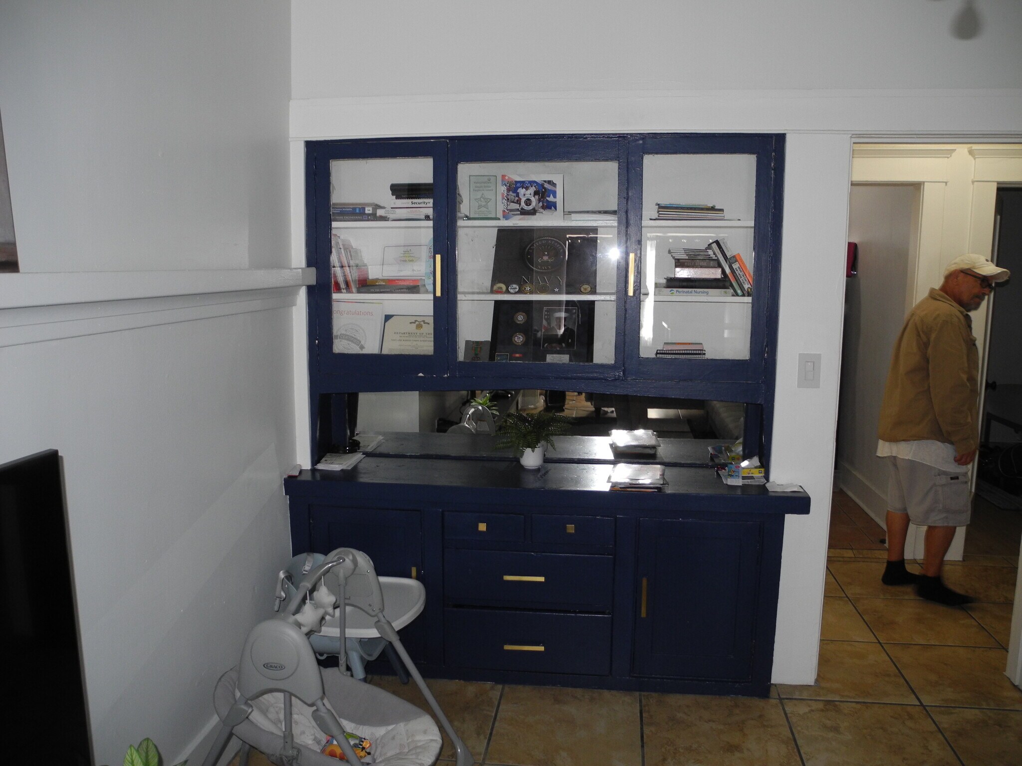 Original hutch - 1934 Henderson Ave