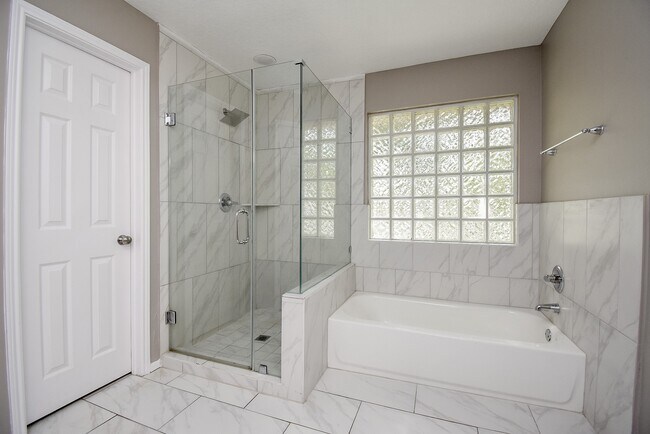 Building Photo - 6318 Faulkner Ridge Dr
