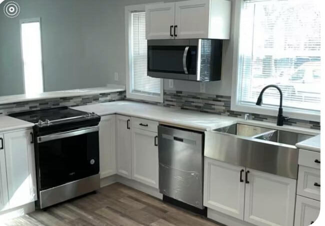 Building Photo - 3171 S 9th St