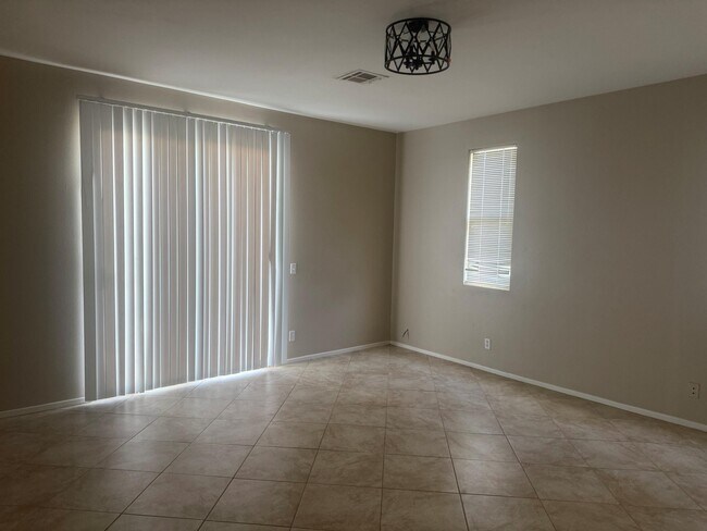 Building Photo - 79531 Dandelion Dr