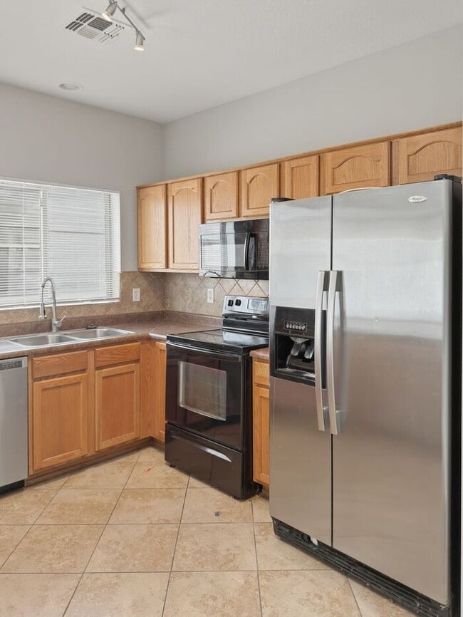 Building Photo - Pecan Creek - 5 Bedroom 3 Bathroom Home!