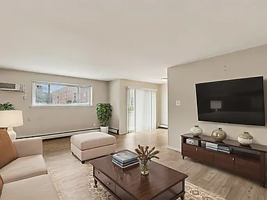 Building Photo - 1822 Benton Ave