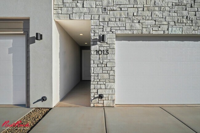 Building Photo - Newly Built 4 Bedroom Townhome!