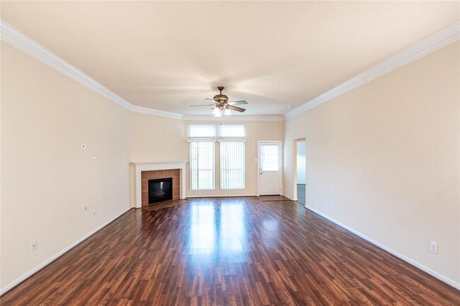 Building Photo - 9960 Yearling Pl