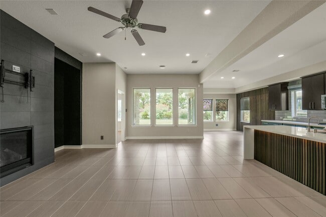 Building Photo - 10919 Walts Run Ln