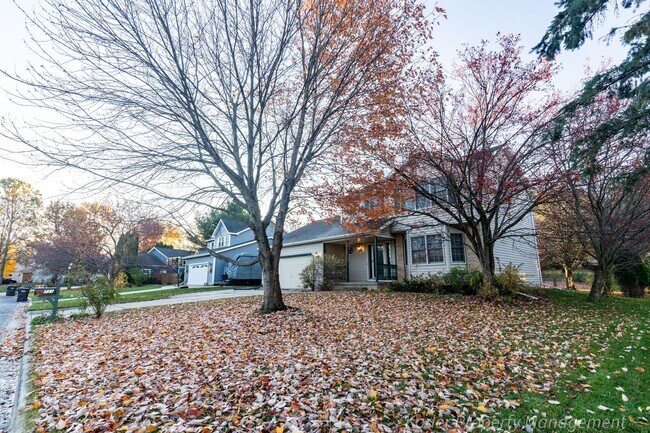 Building Photo - 731 Matts Dr