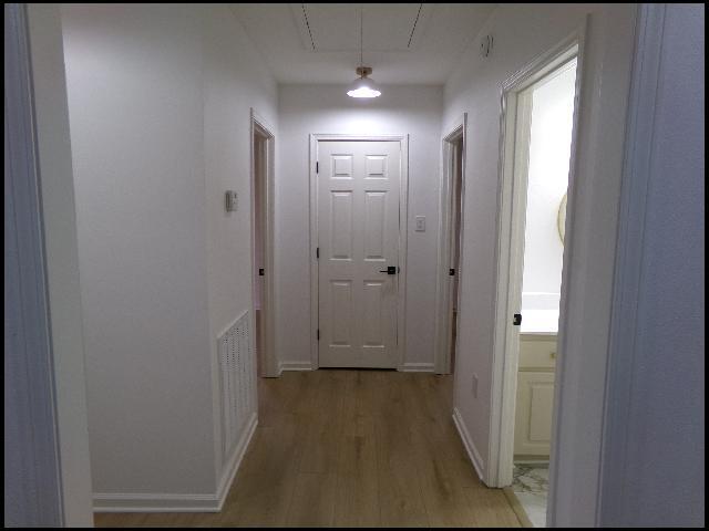 Building Photo - 606 E 21st St