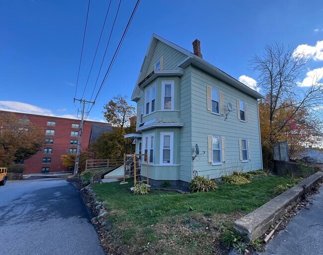 Building Photo - 14 Richmond St