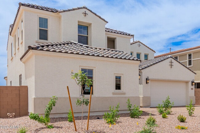 Building Photo - 8817 W Denton Ln