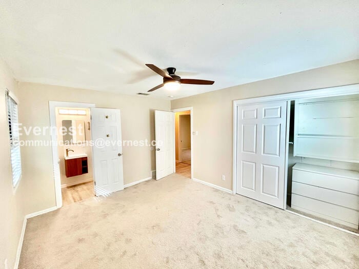 Building Photo - 5408 Waltham Ave