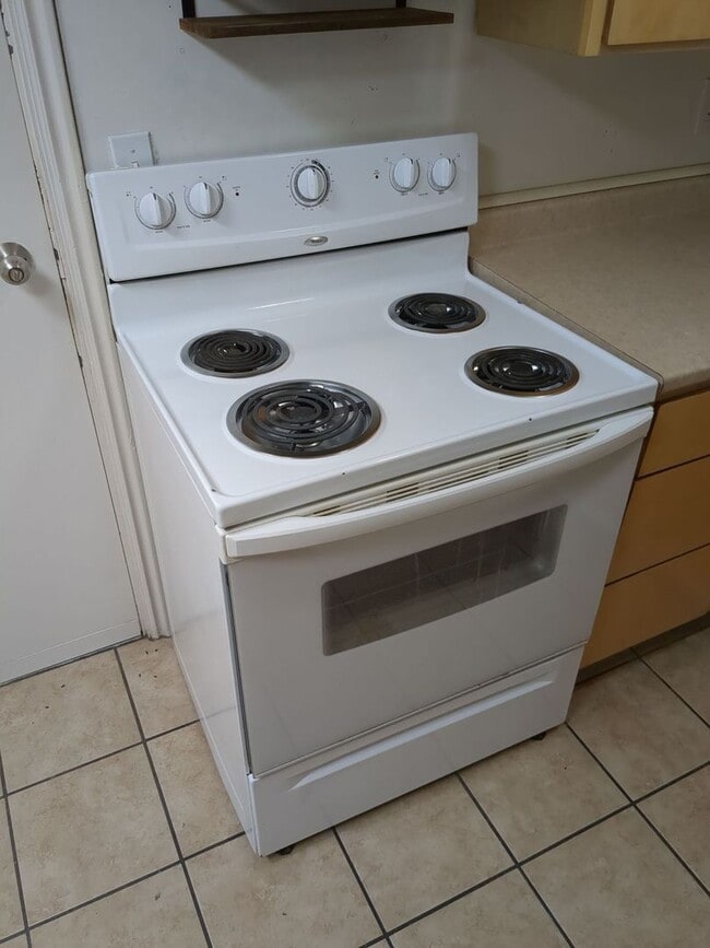 Building Photo - 8177 S Darin St